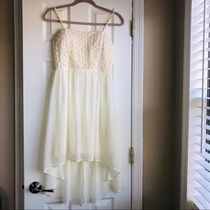 Cream daisy lace bodice high low dress size medium